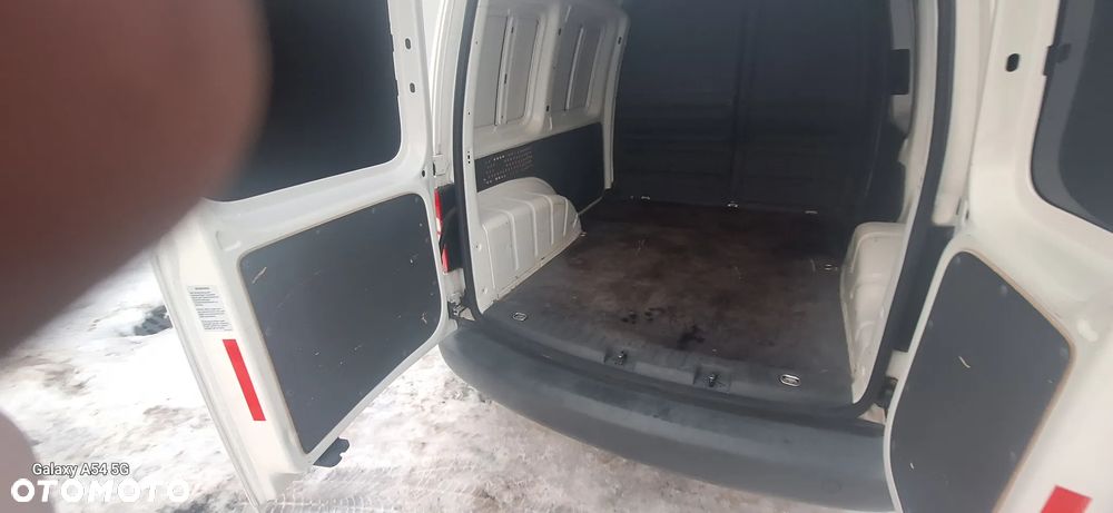 Volkswagen Caddy Trendline BMT - 12