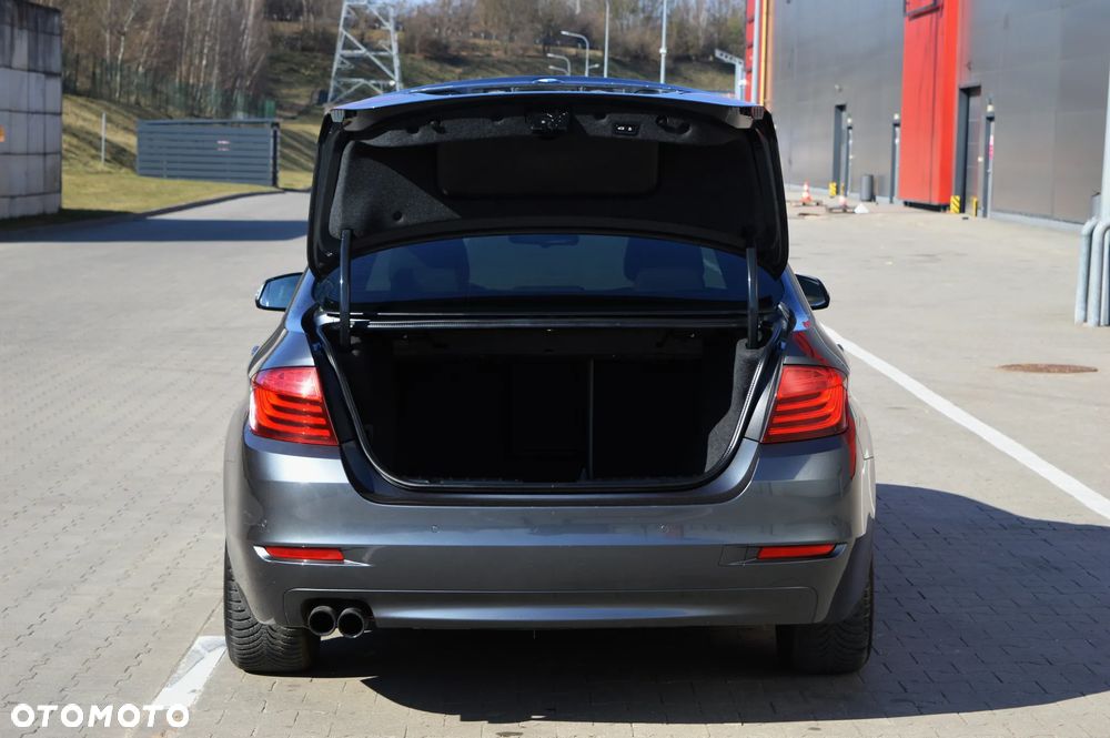 BMW Seria 5 520d xDrive Luxury Line - 30