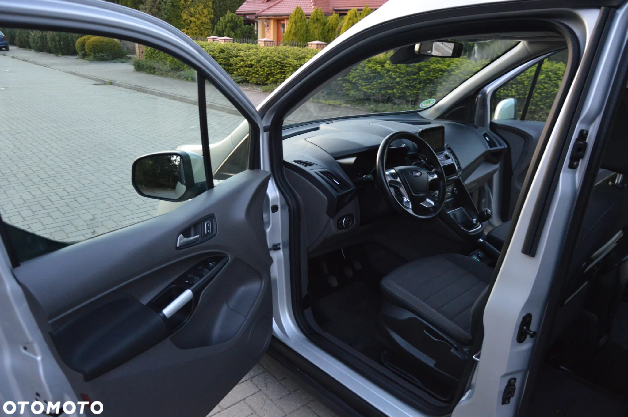 Ford Tourneo Connect 1.5 EcoBlue Start-Stop Titanium - 12