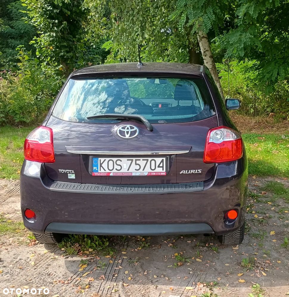 Toyota Auris 1.4 D-4D 2010 - 5