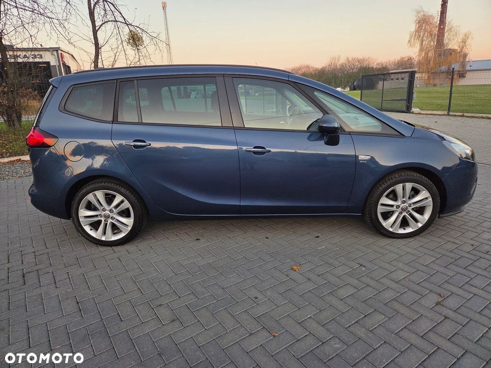 Opel Zafira - 8