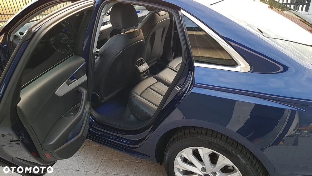 Audi A4 Limousine 35 TFSI Sport S tronic - 31