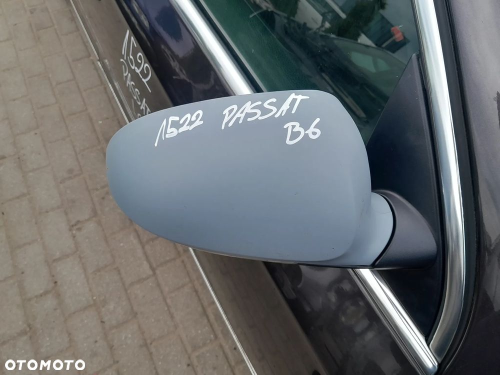 VW PASSAT B6 LUSTERKO PRAWE PRZEDNIE PRAWY PRZÓD ELEKTRYCZNE - 4