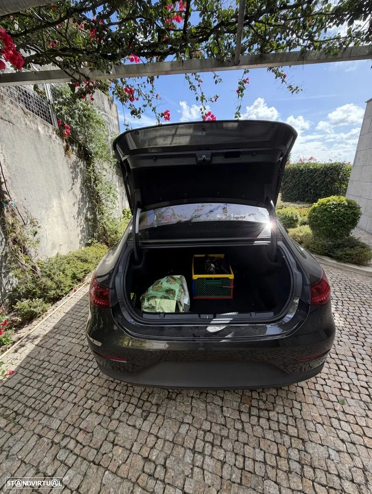 Mercedes-Benz EQE 350 foto 4