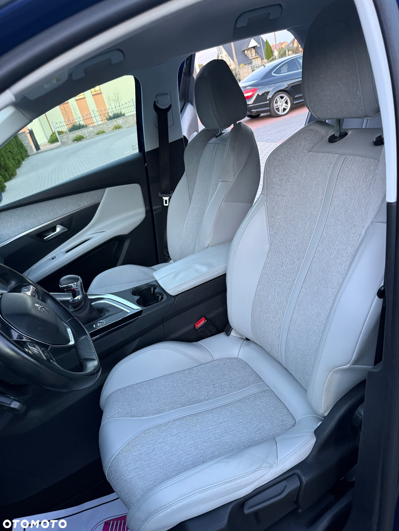 Peugeot 3008 1.5 BlueHDi Allure S&S - 17