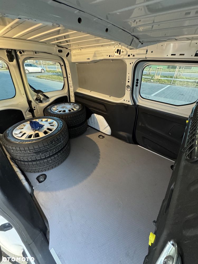 Opel Combo Life XL - 18