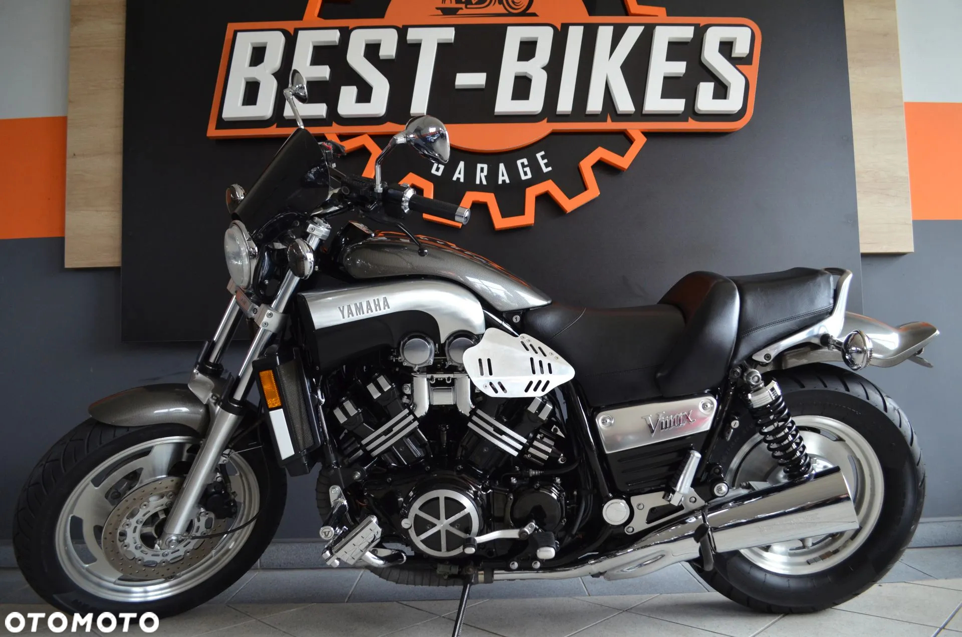 Yamaha V-MAX - 18