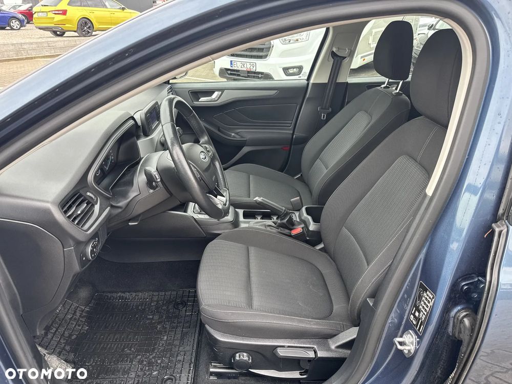 Ford Focus 1.0 EcoBoost Trend - 9