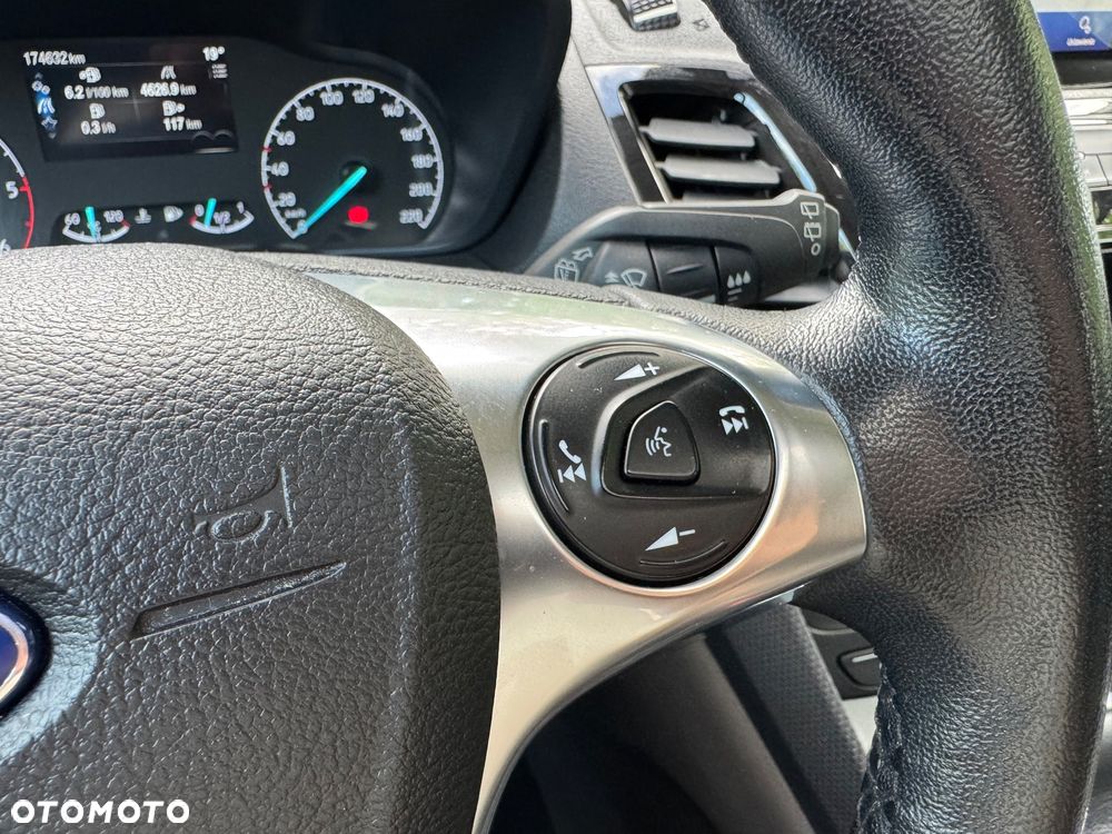Ford Tourneo Connect 1.5 EcoBlue Titanium - 36