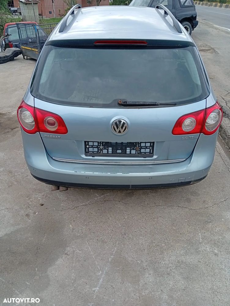 Vand Haion Volkswagen Passat B6 Kombi din 2006 volan pe stanga fara rugina fara lovituri - 2