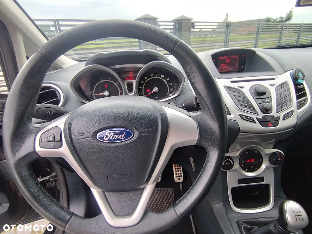 Ford Fiesta 1.25 Titanium - 39
