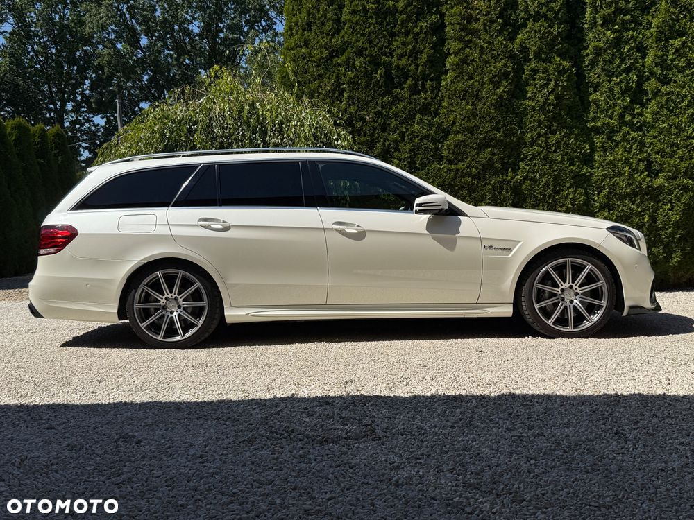 Mercedes-Benz Klasa E 63 AMG 4Matic AMG Speedshift MCT - 4