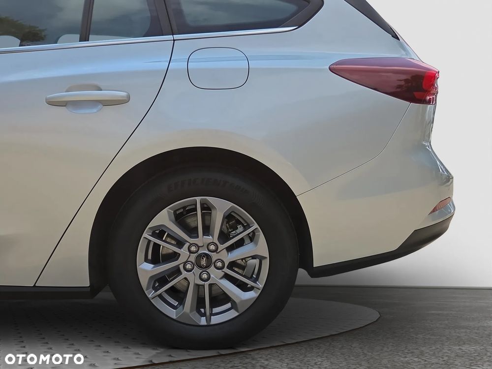 Ford Focus 1.0 EcoBoost Titanium - 27