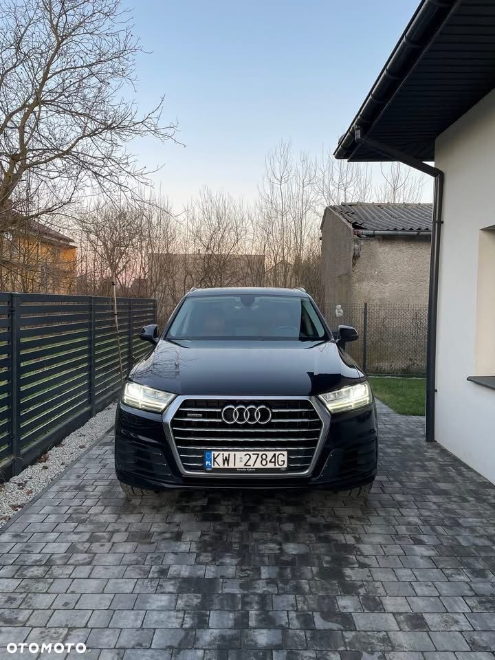 Audi Q7 - 10