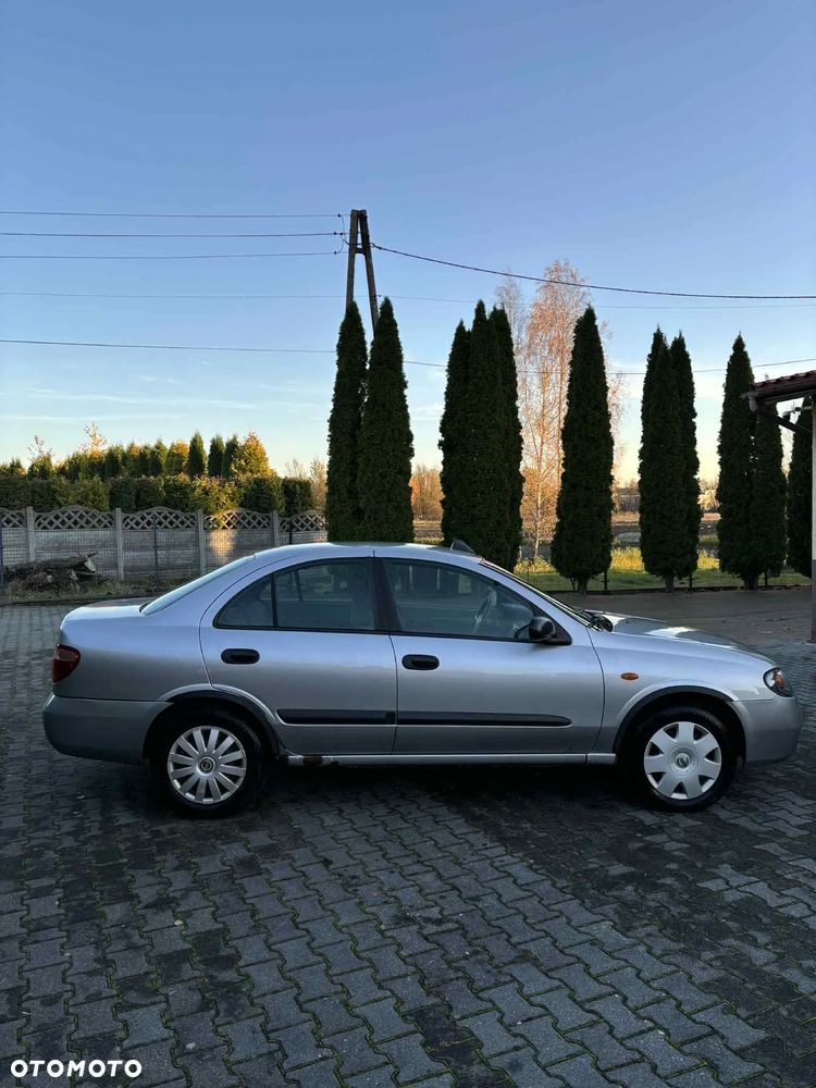 Nissan Almera II 1.5 Visia - 9