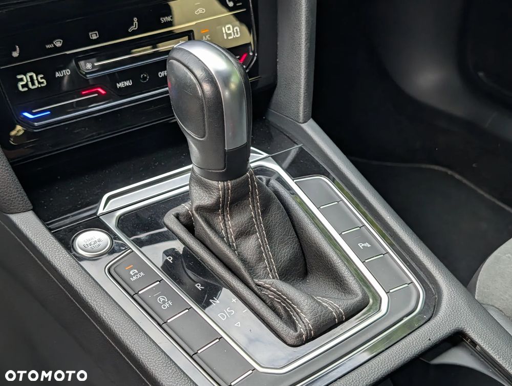 Volkswagen Arteon 2.0 TDI SCR R-Line DSG - 19