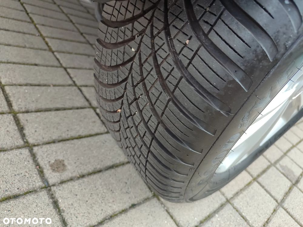 Ford Kuga 1.5 EcoBoost FWD Titanium ASS - 12
