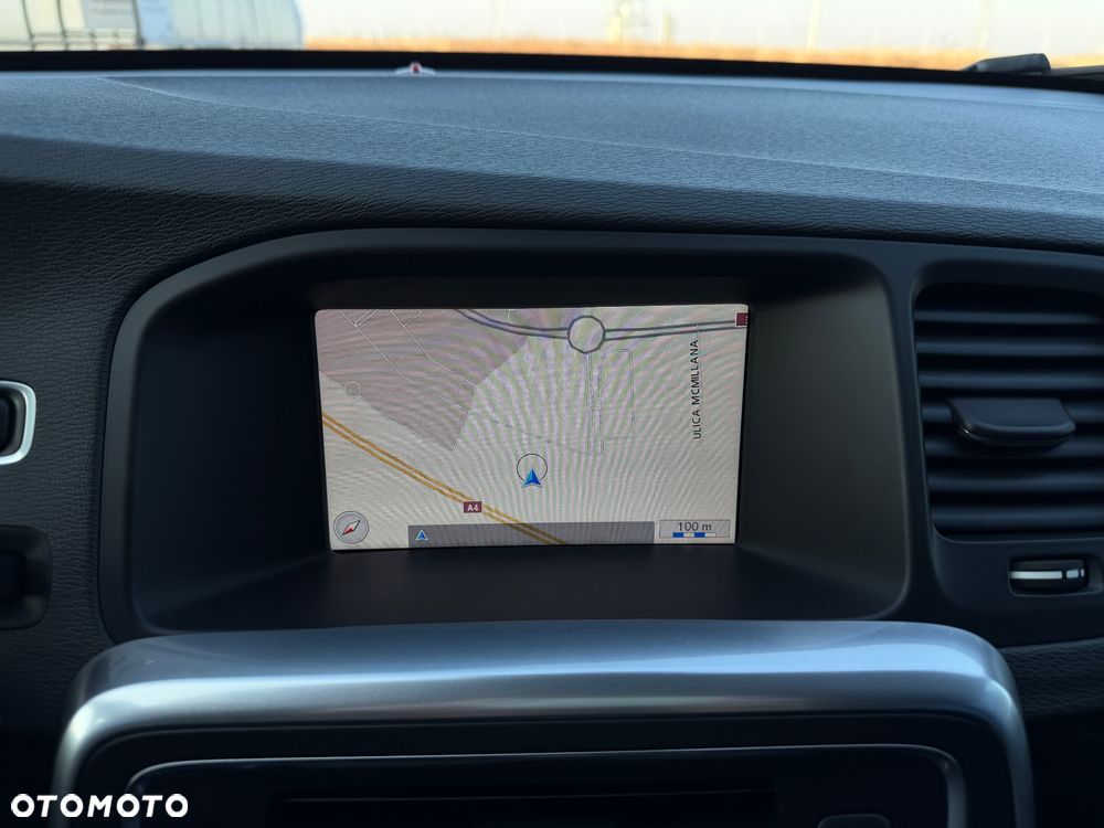 Volvo V60 D3 Summum - 21