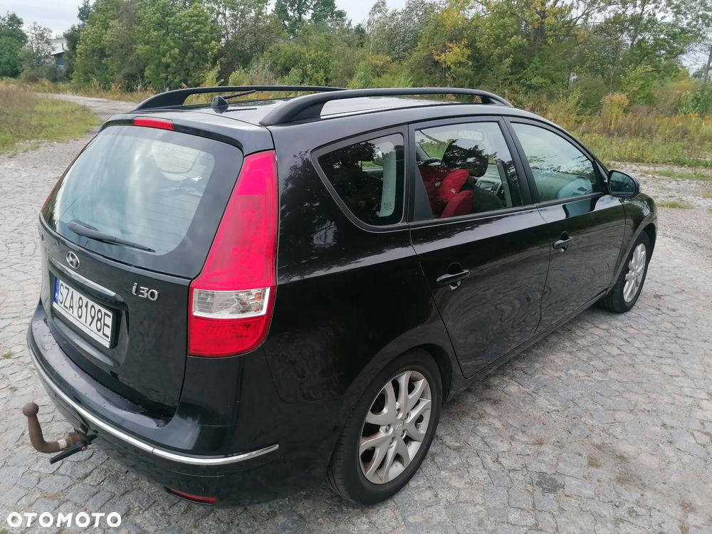 Hyundai i30 i30cw 2.0 Premium - 8