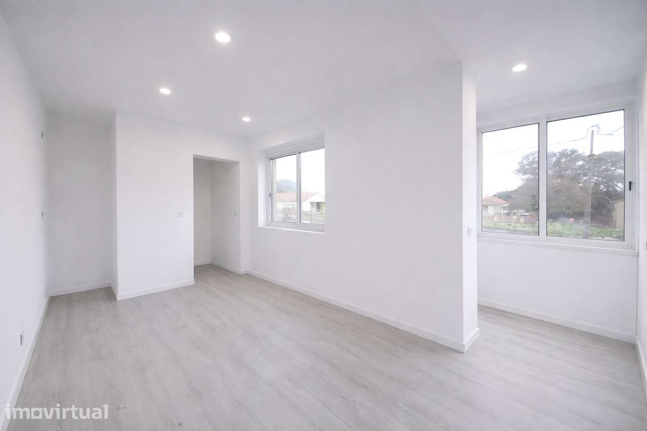 T4 com Remodelação Total no Laranjeiro, Almada - Grande imagem: 3/10