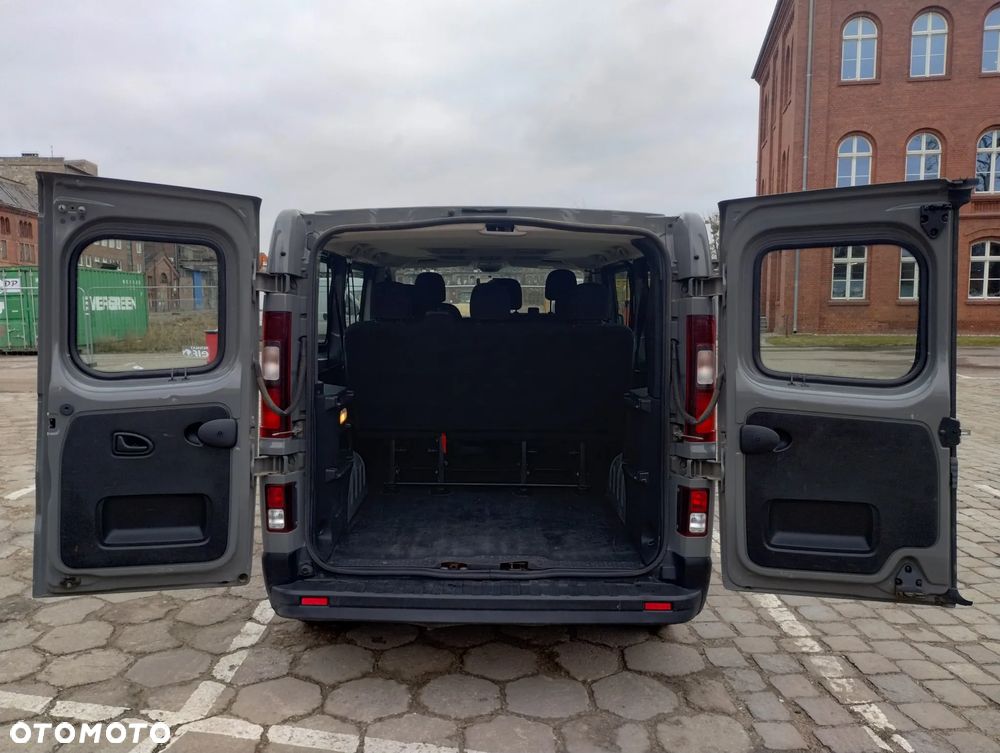 Renault Trafic - 10