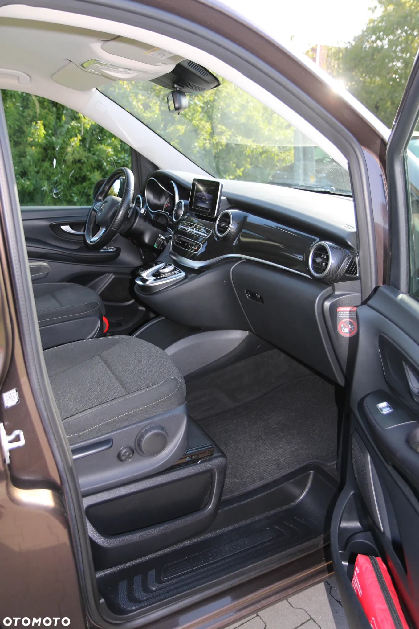 Mercedes-Benz Klasa V 250 d 4-Matic 7G-Tronic (d³ugi) - 15