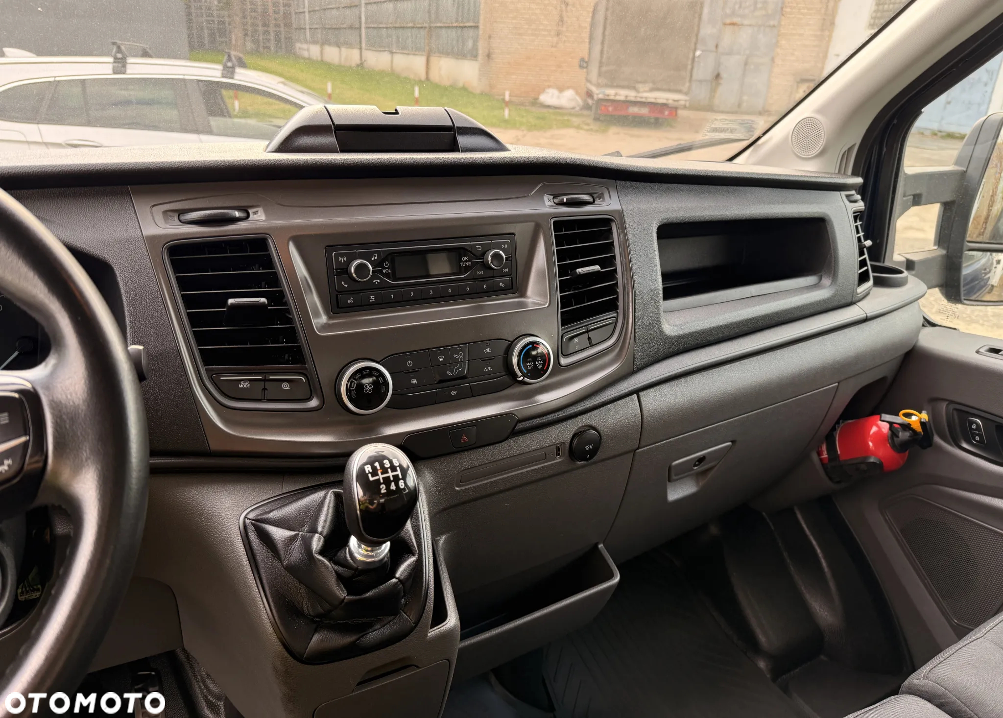 Ford Transit - 9