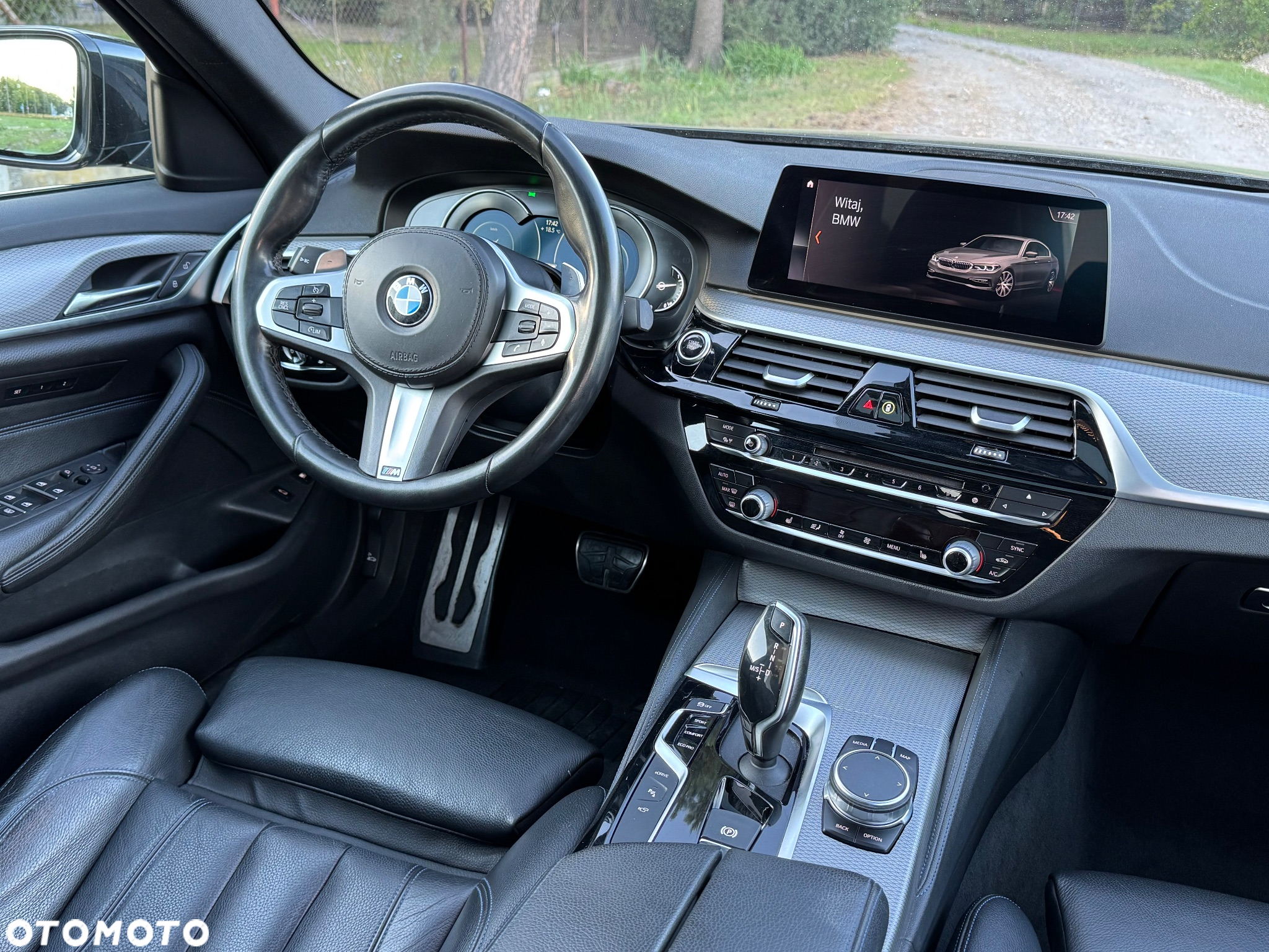 BMW Seria 5 530e iPerformance M Sport sport - 13