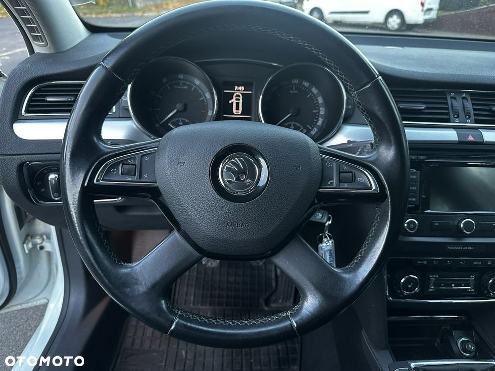 Skoda Superb 1.8 TSI Elegance - 17