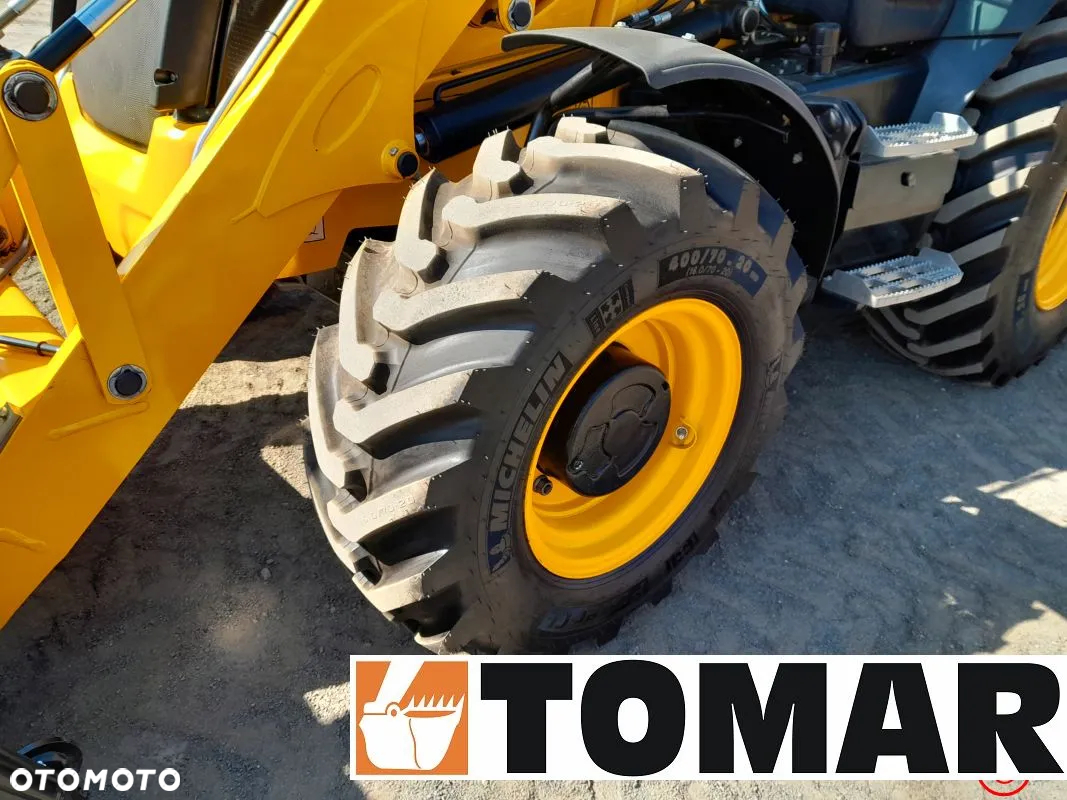 JCB 3CX - 16