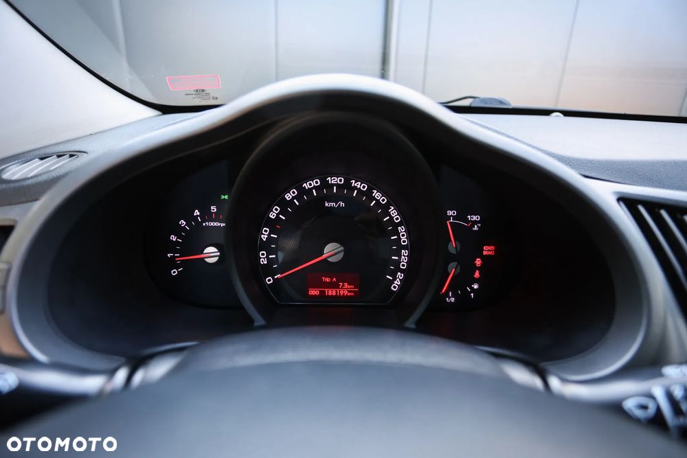Kia Sportage 2.0 CRDI 4WD Vision - 22