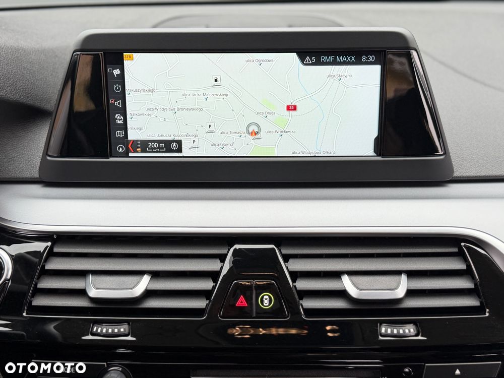 BMW Seria 5 520d xDrive Luxury Line - 14