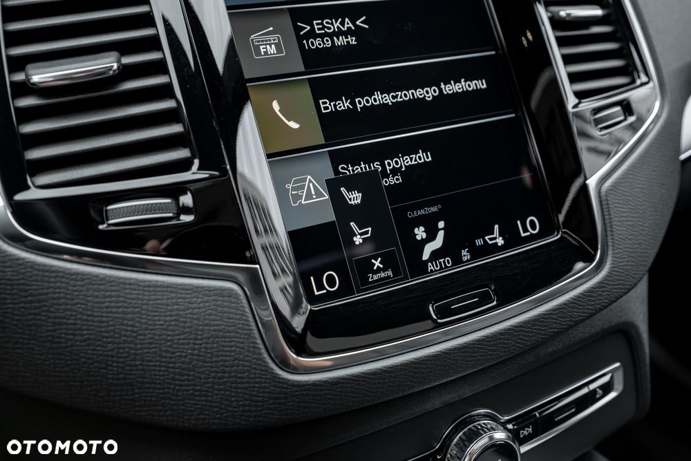 Volvo XC 90 B5 D AWD Ultimate Bright - 32