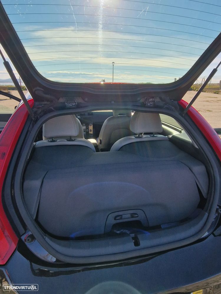 Volvo C30 1.6 D Nível 2 - 1