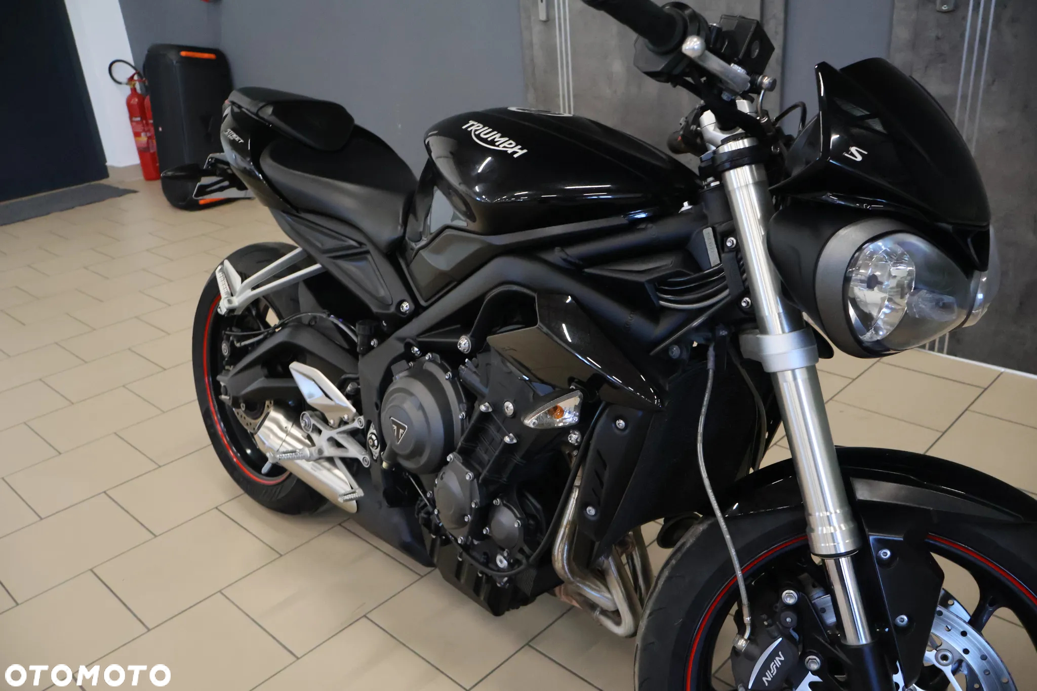 Triumph Street Triple - 29