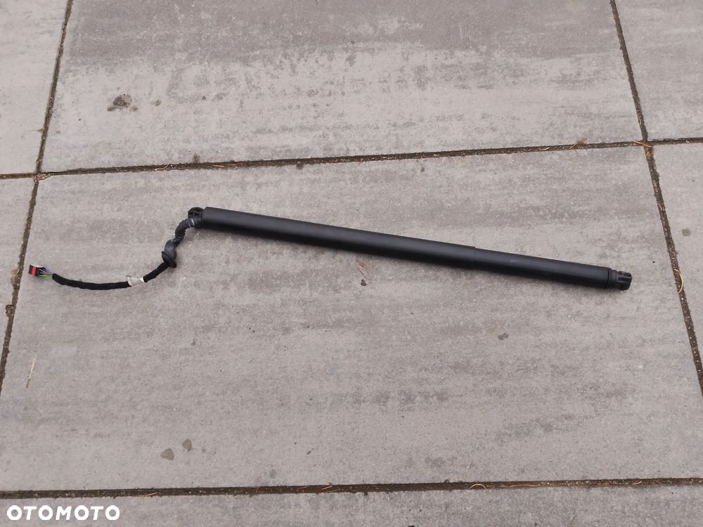 SEAT ATECA 16-22   575827852C Siłownik klapy elektrycznej - 2