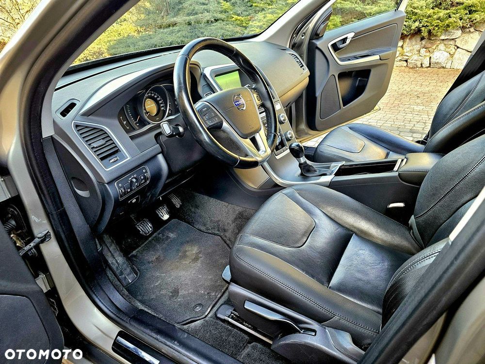 Volvo XC 60 - 8