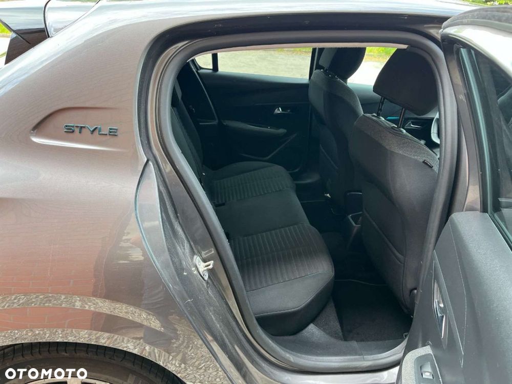 Peugeot 208 1.2 PureTech Style S&S - 23