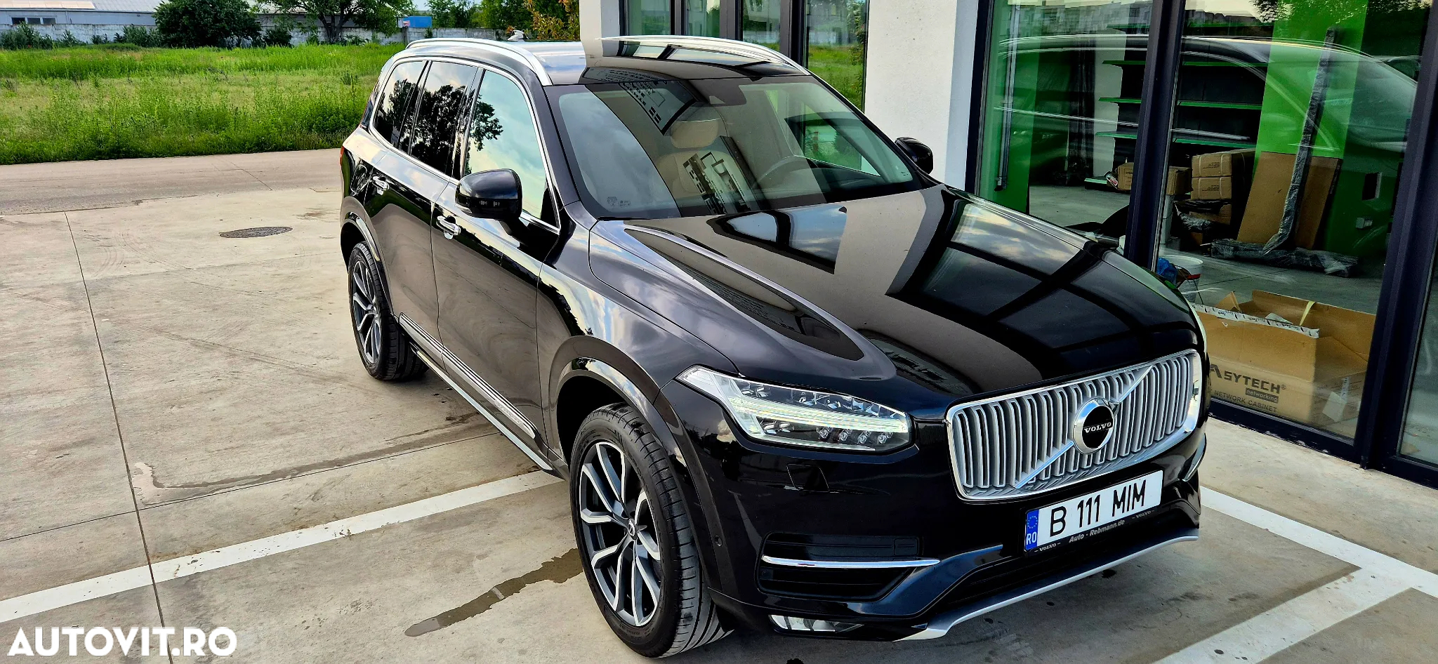 Volvo XC 90 - 9