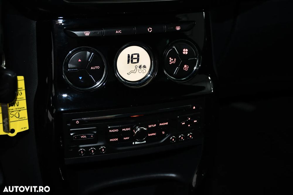 Citroën DS3 1.6 e-HDi Airdream BVM So Chic - 8