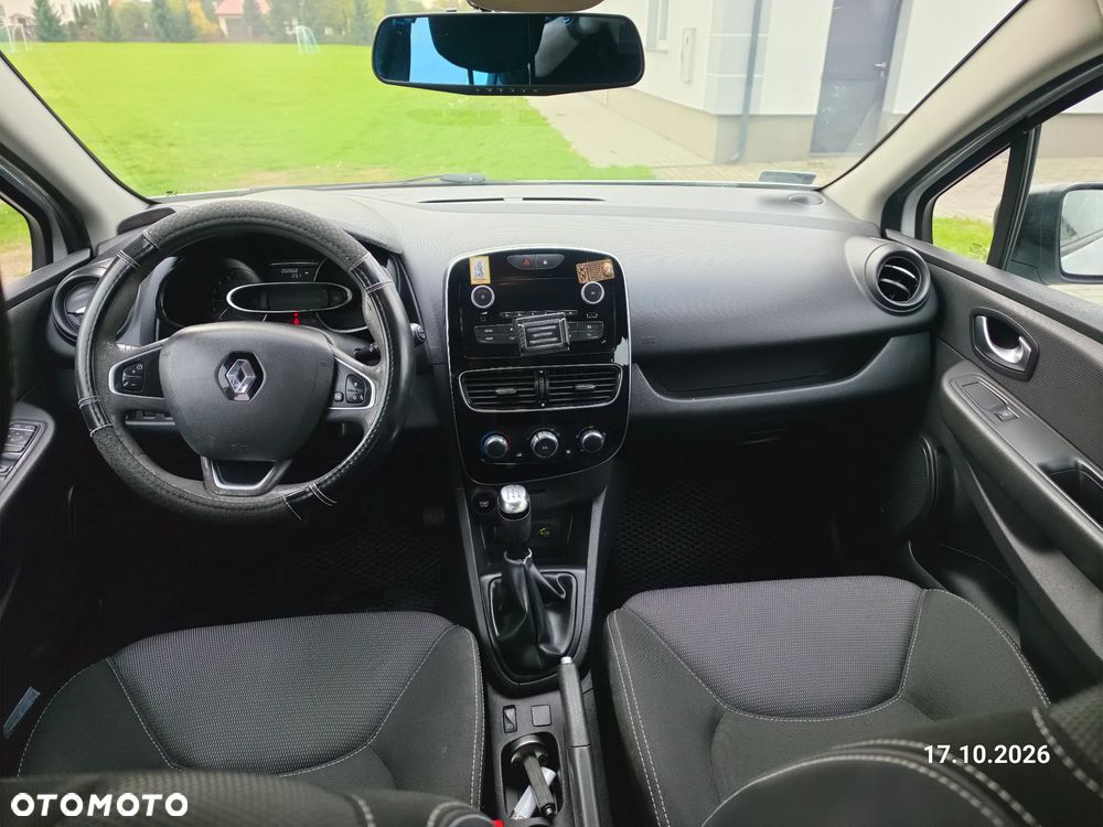 Renault Clio - 9