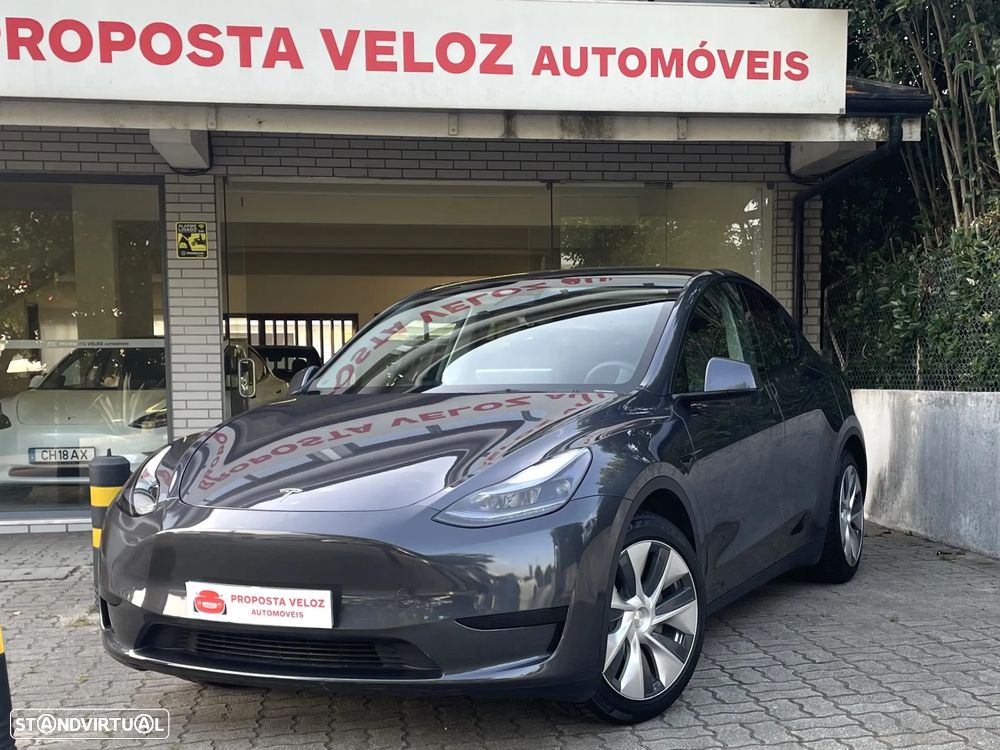 Tesla Model Y RWD - 2