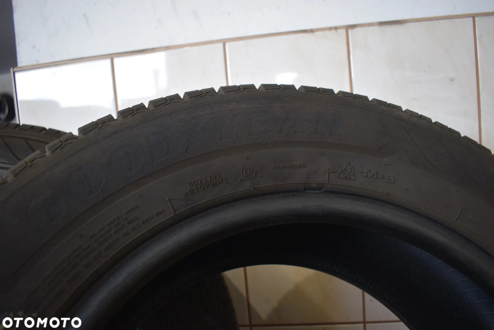 R16C 215/65 Goodyear Vector 4Seasons Cargo Cena za parę - 7