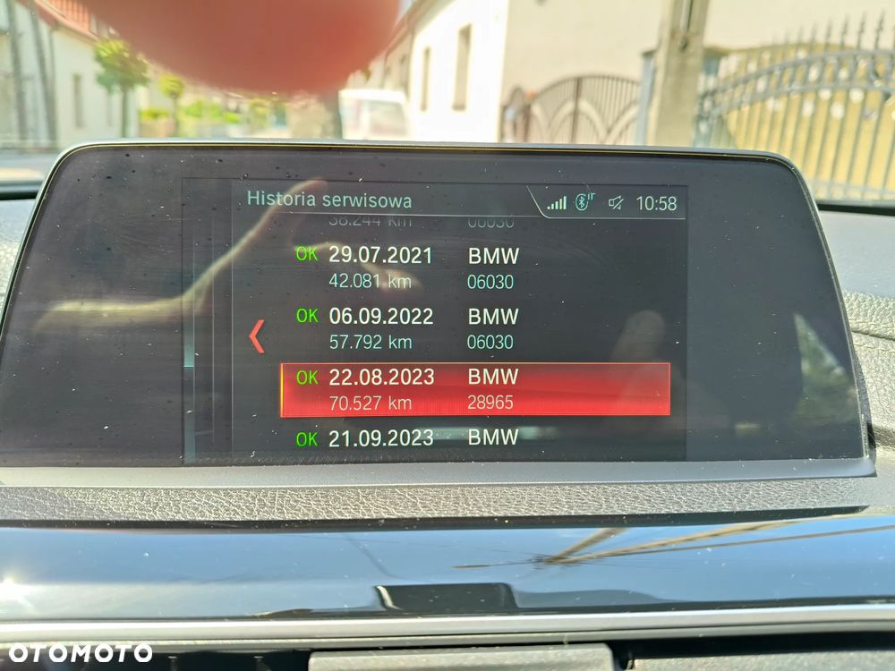 BMW Seria 3 318d - 33