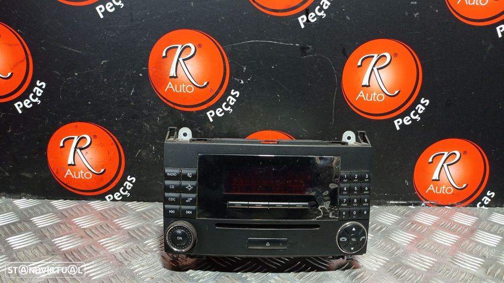 Radio Mercedes-Benz Vito / Mixto Caixa (W639) - 1