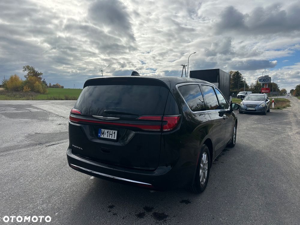 Chrysler Pacifica - 21