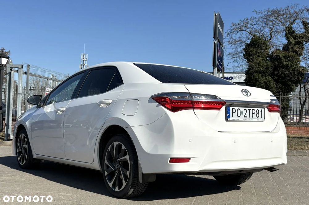 Toyota Corolla 1.6 Comfort - 6