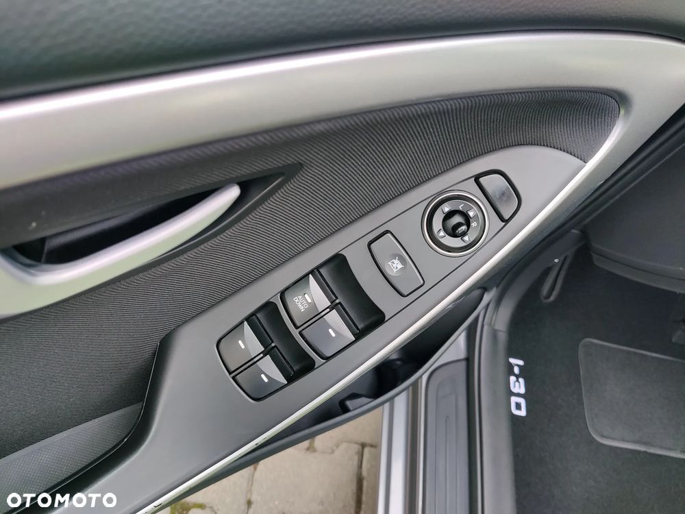 Hyundai i30 - 10