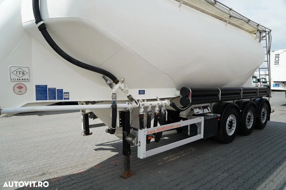 Feldbinder / REMORCA CIMENT / 2 COMPARTIMENTE / 37.000 L / SILOU / AXE SAF / JANTE DIN ALIAJ - 11