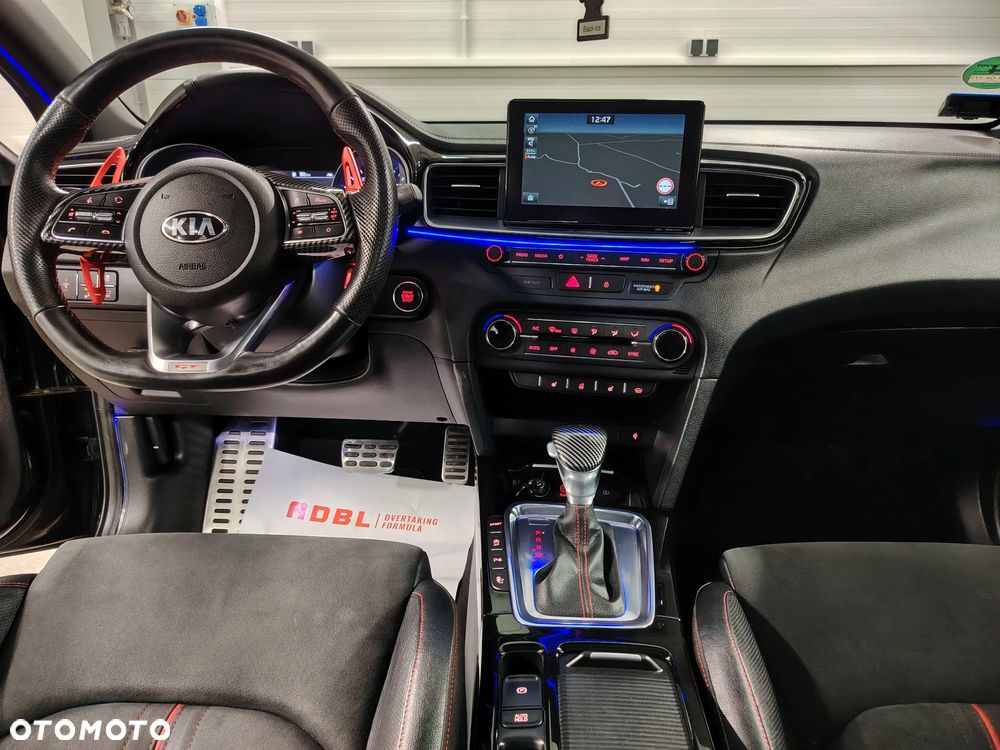 Kia ProCeed 1.6 T-GDI GT DCT - 25